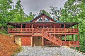 Smoky Mountain Cabin with Hot Tub and Outdoor Kitchen